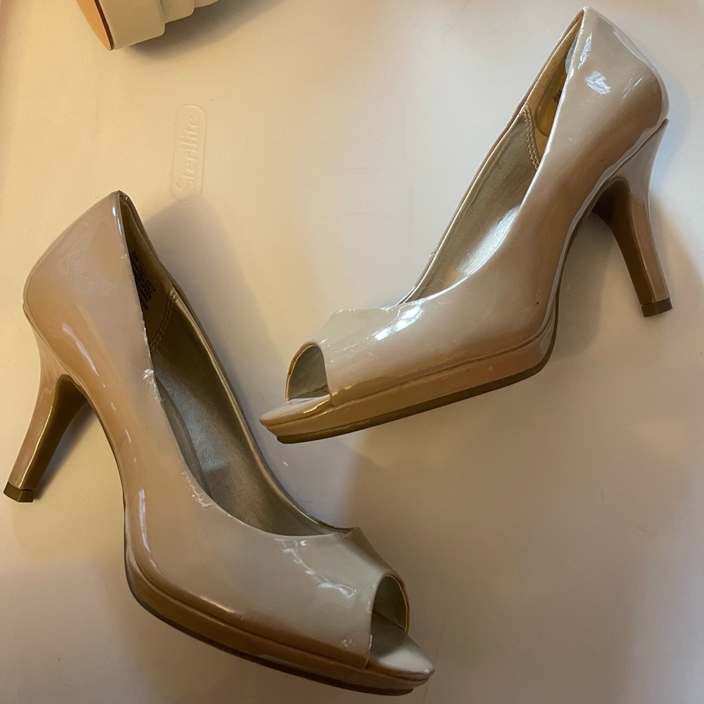 Women's Rainaa Peep Toe Platform Stiletto Dress Pumps in shiny nude